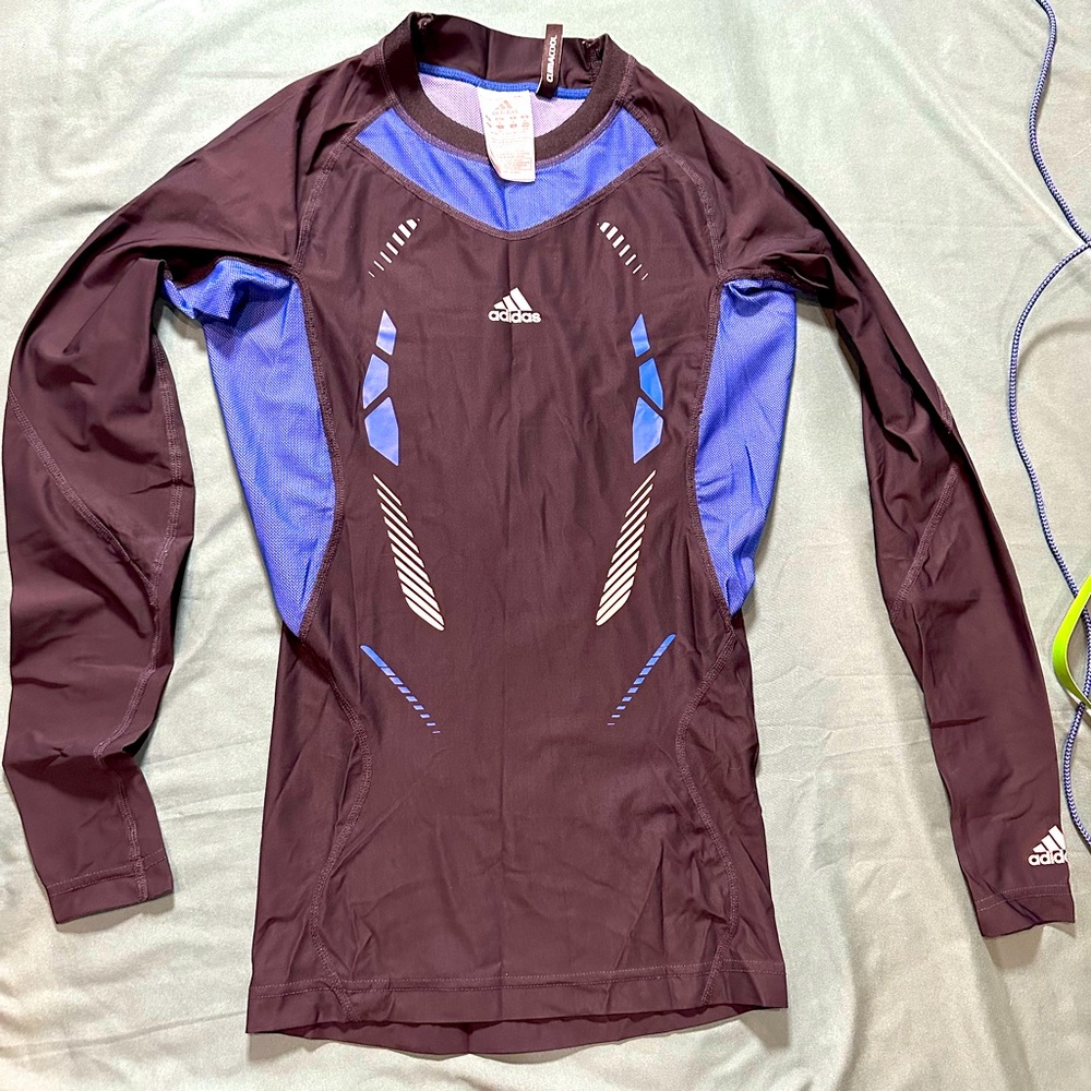 Boys Adidas long sleeve technical material tee - size medium, ClimaCool